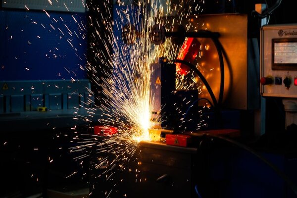 metal industry 600x400